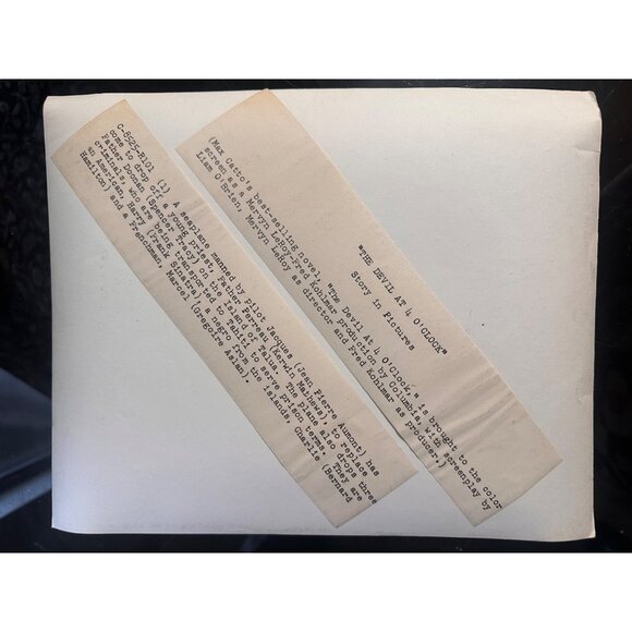 Vintage 1961 Movie Still From "The Devil At 4 OClock" Featuring Frank Sinatra Be - Picture 5 of 13